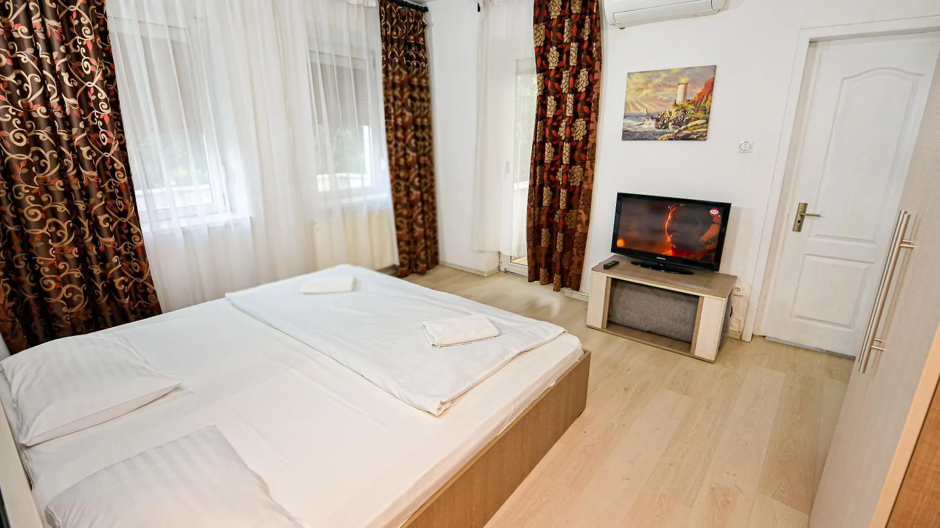 Cozy Villa Next To The Old Town Bucharest Apartment