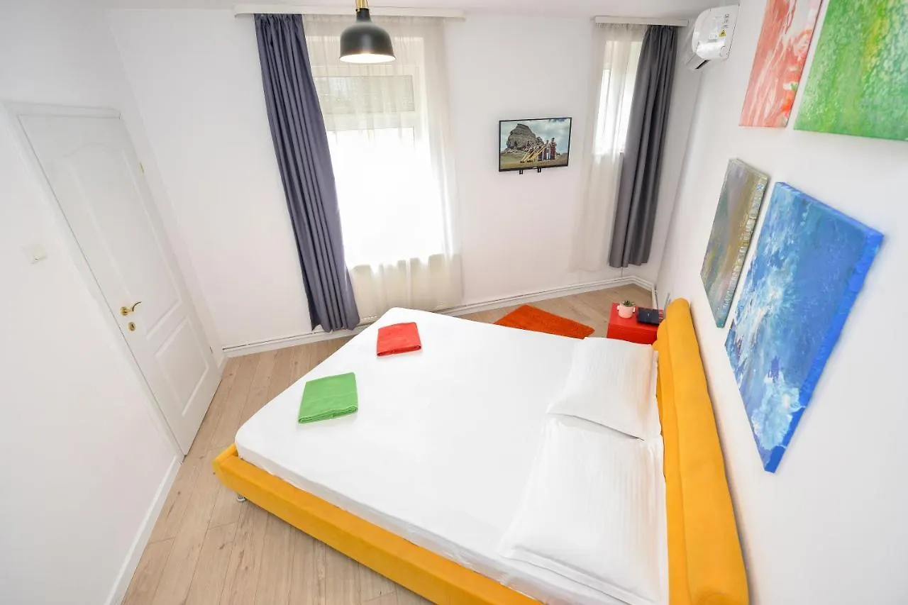 Cozy Villa Next To The Old Town Bucharest Apartment